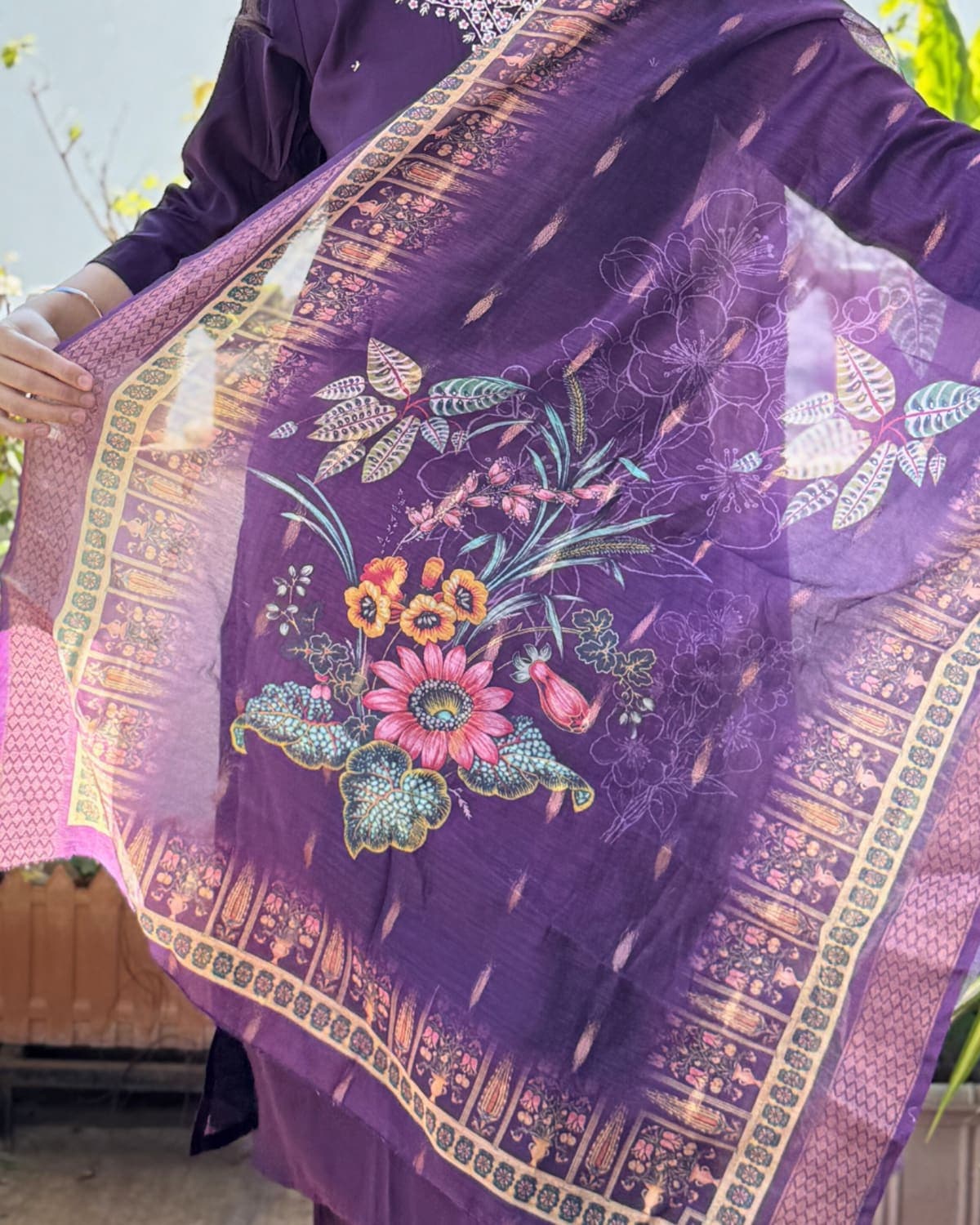 Ishira - Purple Handwork 3-piece Suit — view 3