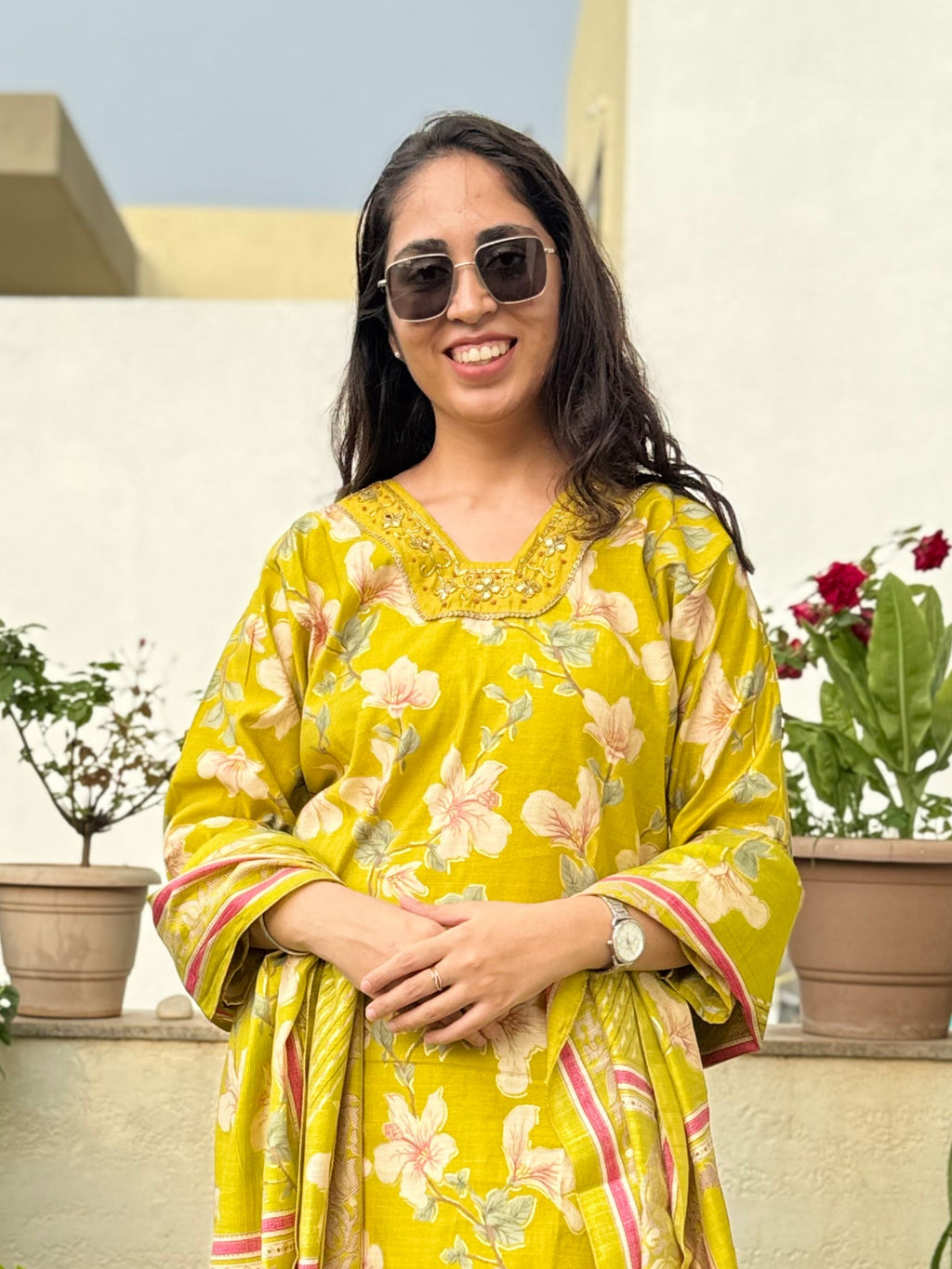 Tvesa – Embellished Vertican Silk Suit Set