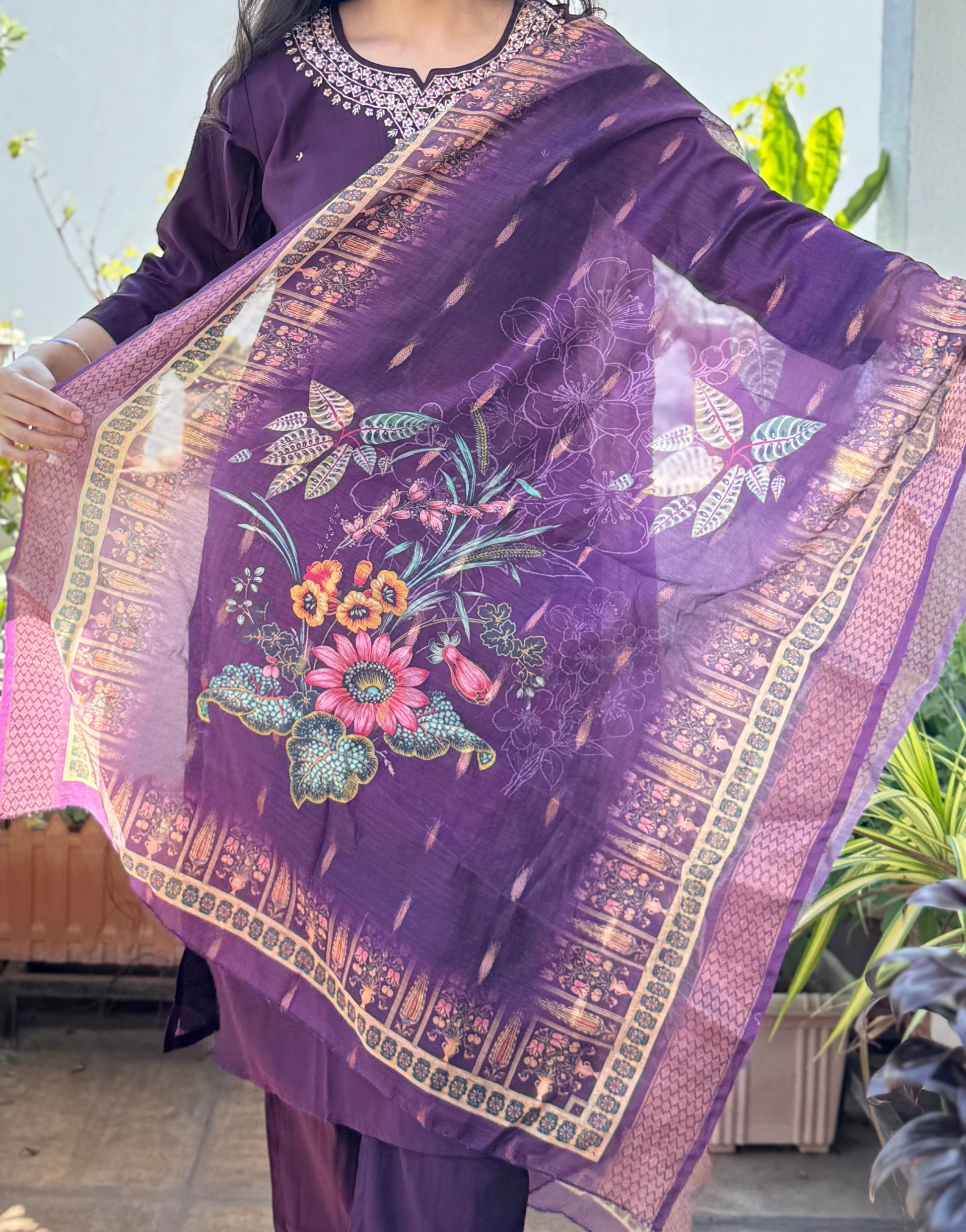 Ishira – Purple Handwork 3-piece Suit