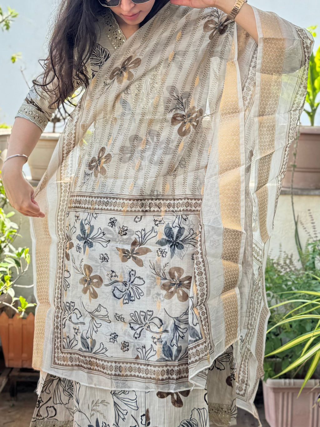 Tanirika – Beige Printed Gher 3-piece Suit