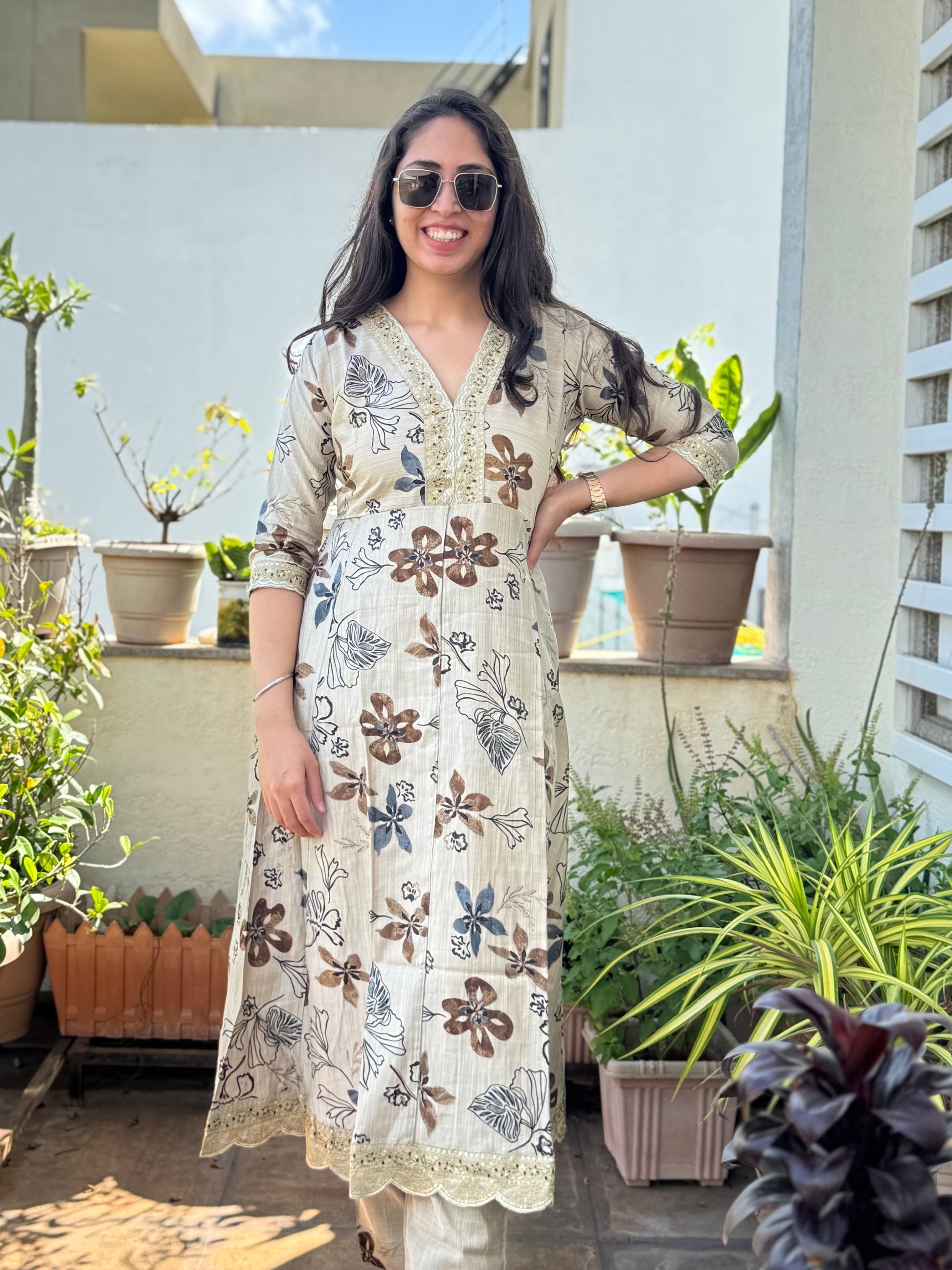 Tanirika – Beige Printed Gher 3-piece Suit