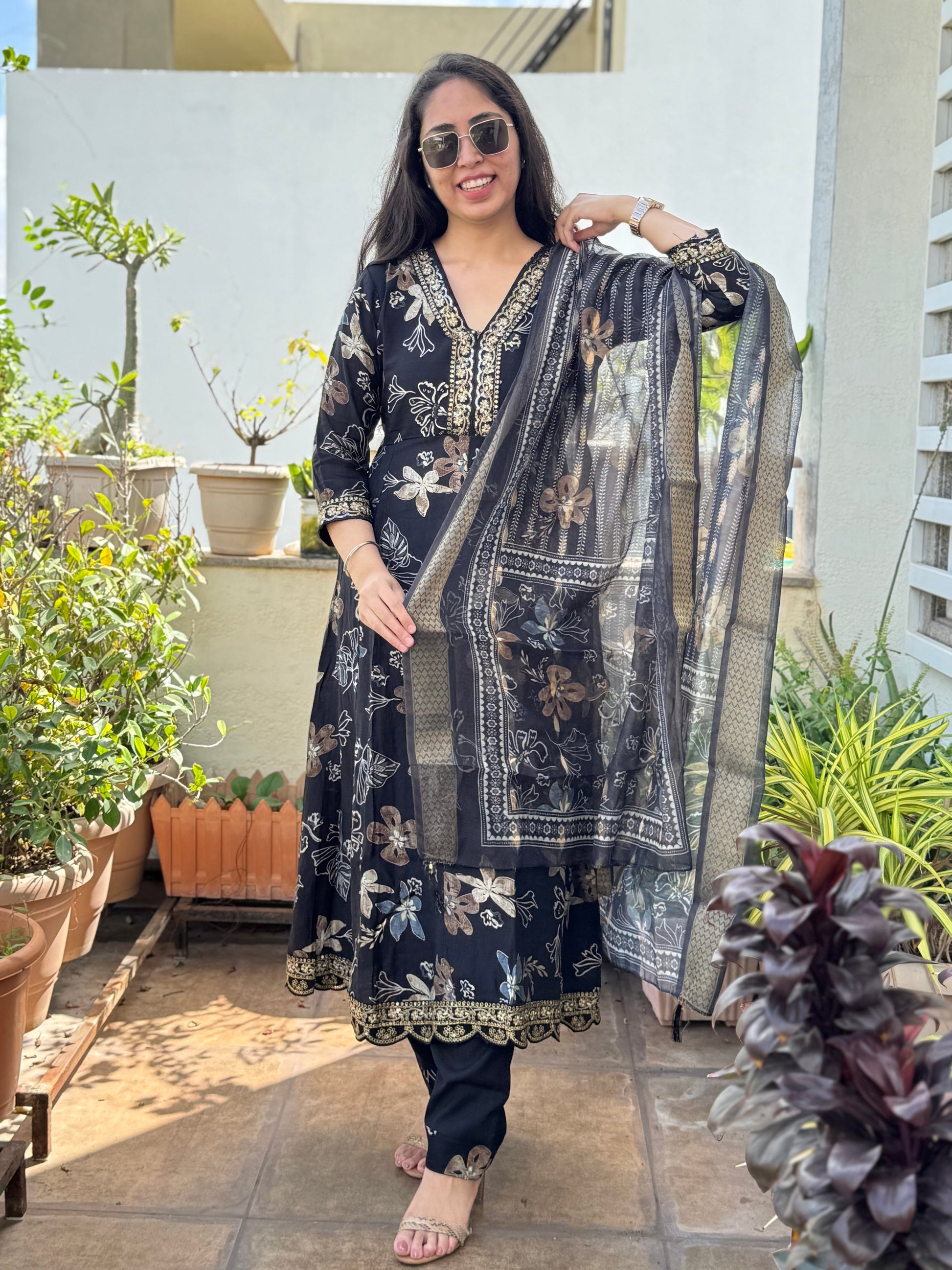 Tanirika – Black Printed Gher 3-piece Suit