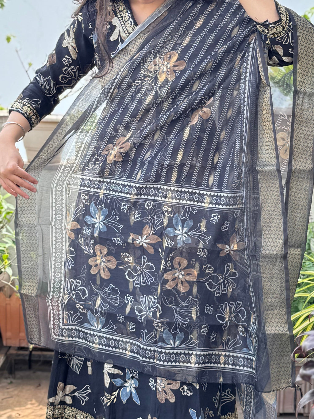 Tanirika – Black Printed Gher 3-piece Suit