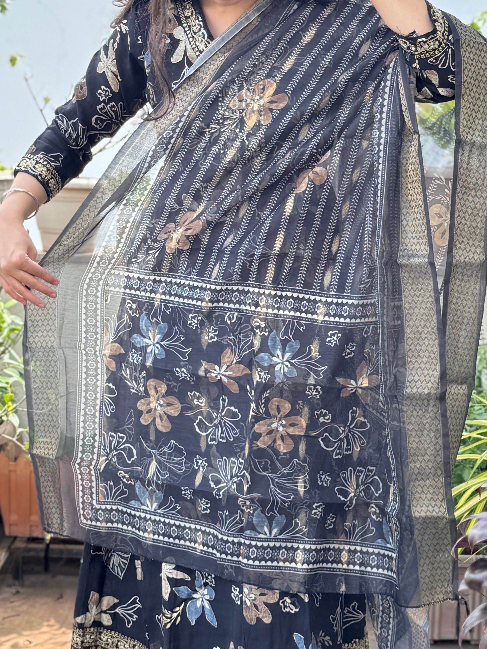 Tanirika – Black Printed Gher 3-piece Suit