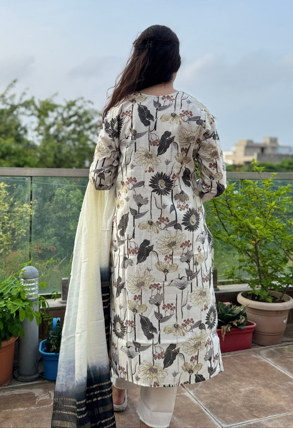 Kumud — White Printed Suit Set