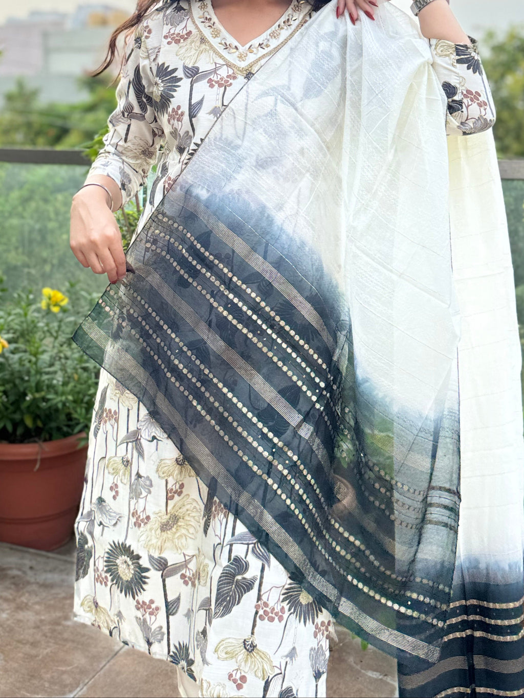 Kumud — White Printed Suit Set